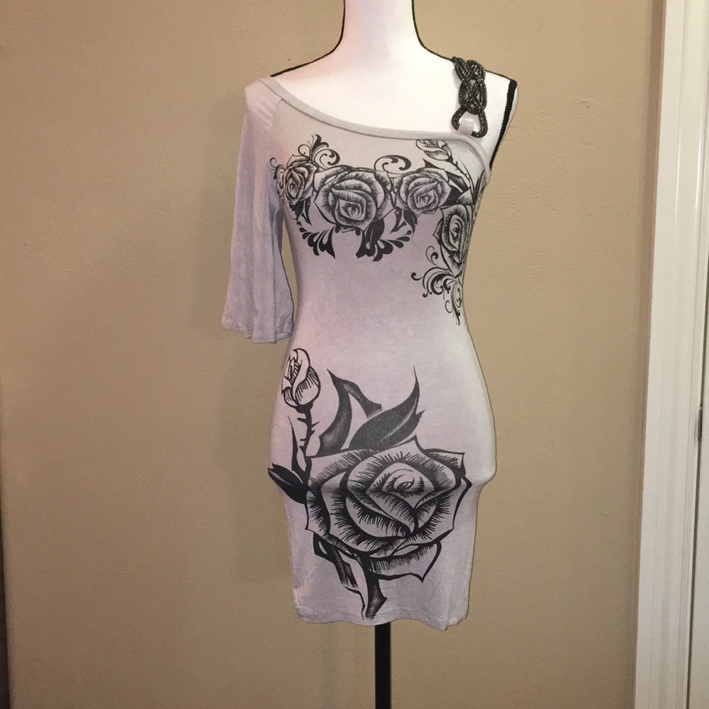 Gray Rose Dress w/Accent Shoulder